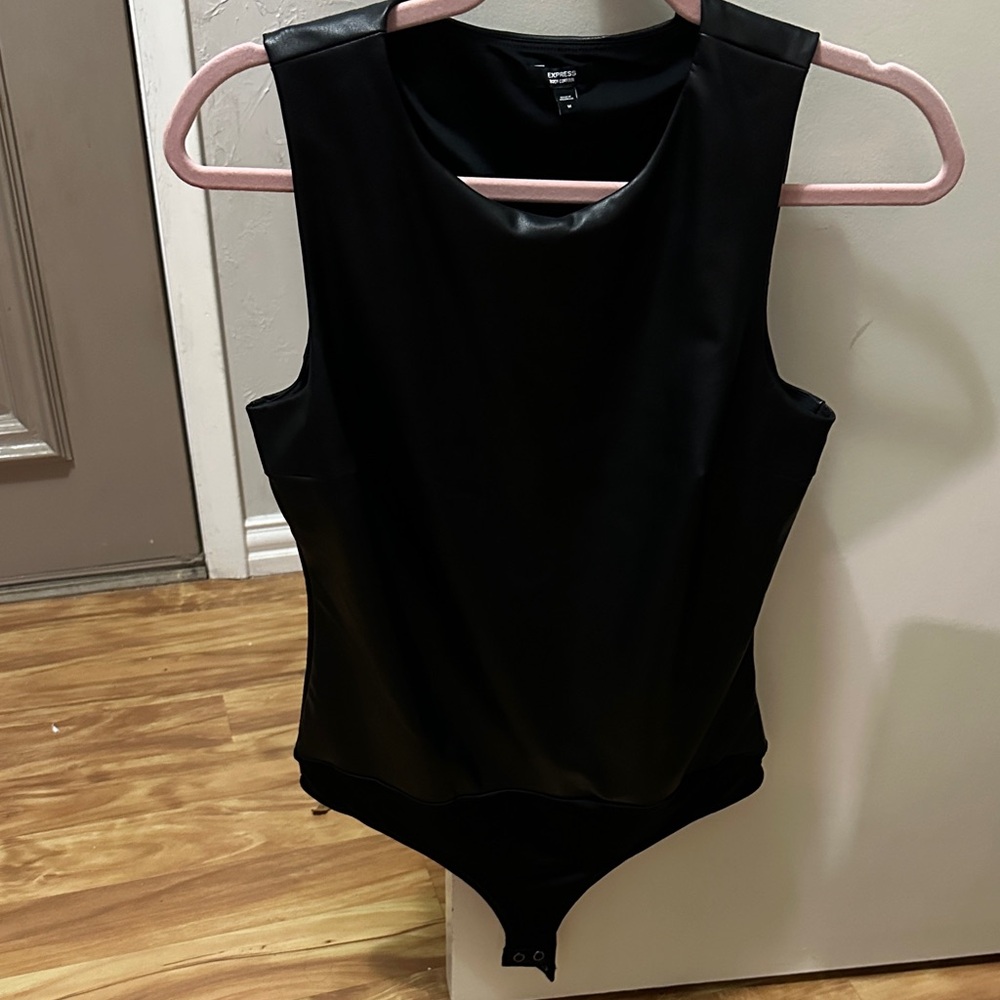 Express Black Body Contour Top